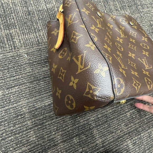 ❌SOLD❌Louis Vuitton Montaigne BB in Mono - Picture 4 of 15